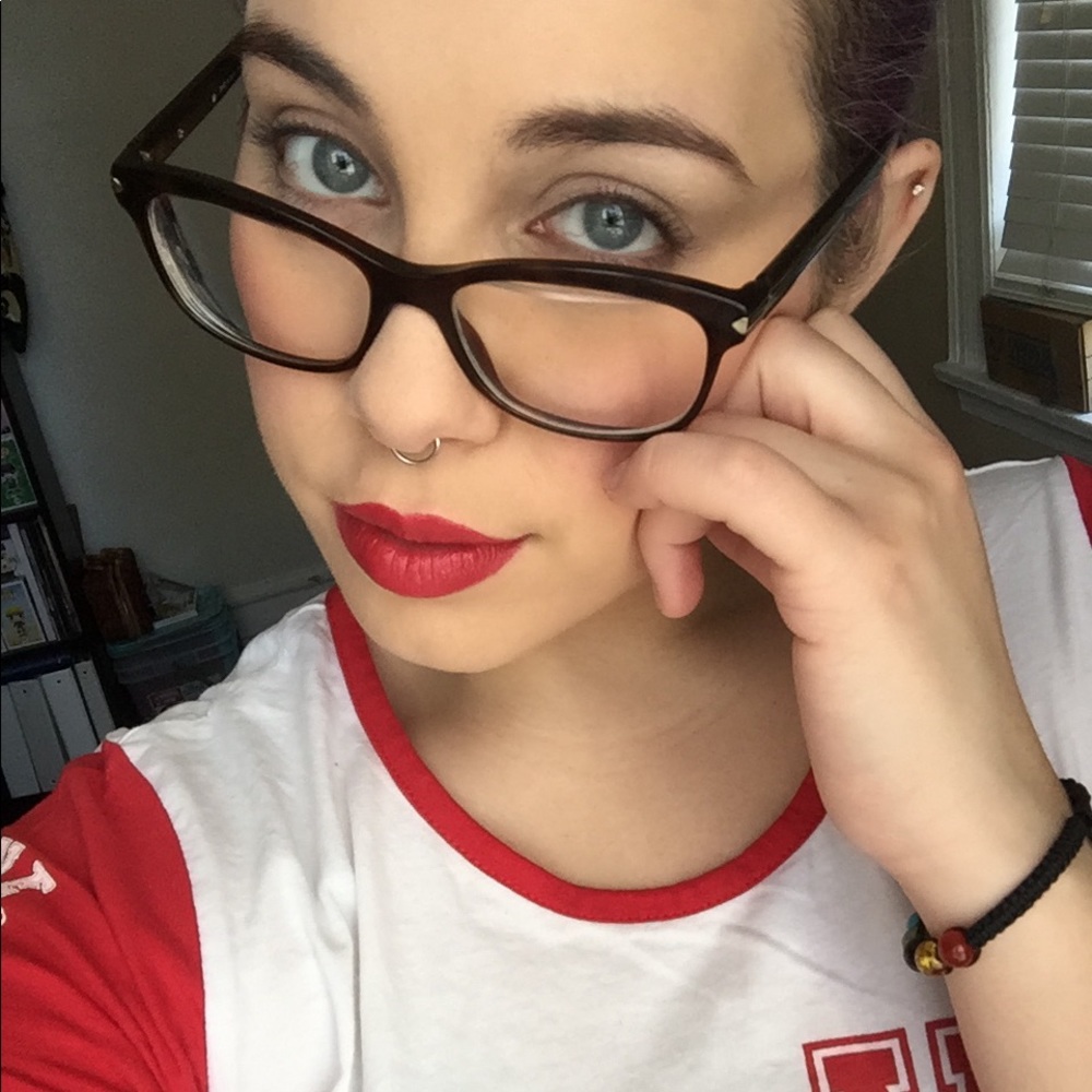 Meet your Posher, Kassandra